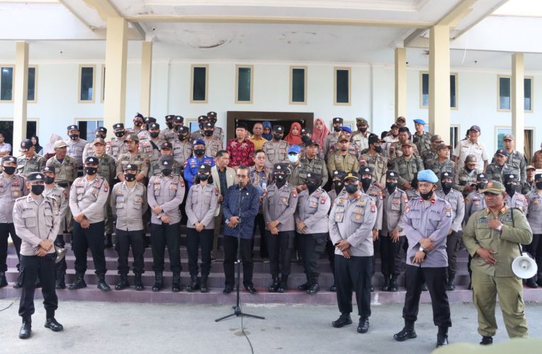 Libatkan 142 Personel Dalam Pengamanan Unjuk Rasa Serikat Pekerja Seluruh Indonesia ( SPSI ) Kabupaten Karimun di Gedung DPRD 