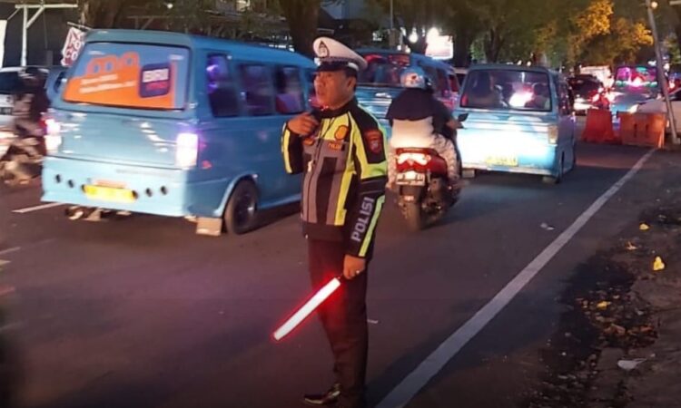 Pelayanan Kepolisian Bagi Pengguna Jalan, Sat Lantas Polresta Manado Laksanakan Turjawali 