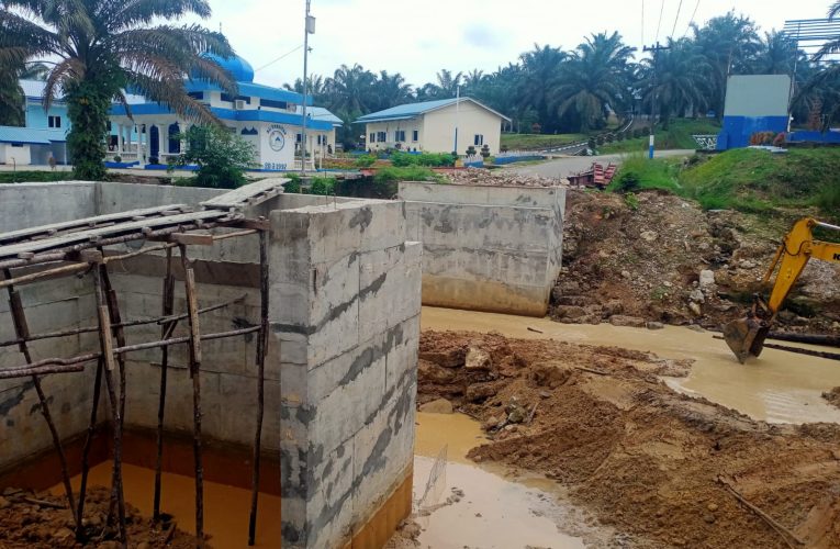 Rehabilitasi Jembatan Diruas Batu Tunggal Menuju 3 Desa Yang Berada Di Tiga kabupaten labuhan batu