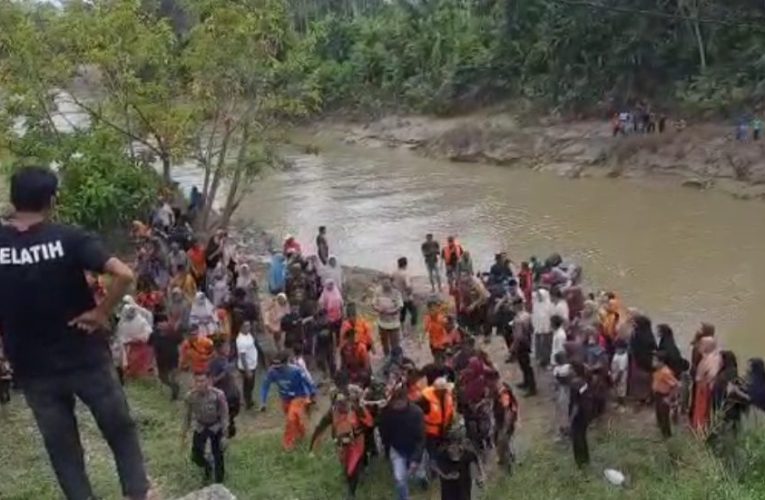 Seorang Bocah 4 Tahun Tenggelam Di Kreung Lhoksukon, DiTemukan Sudah Tak Bernyawa Lagi